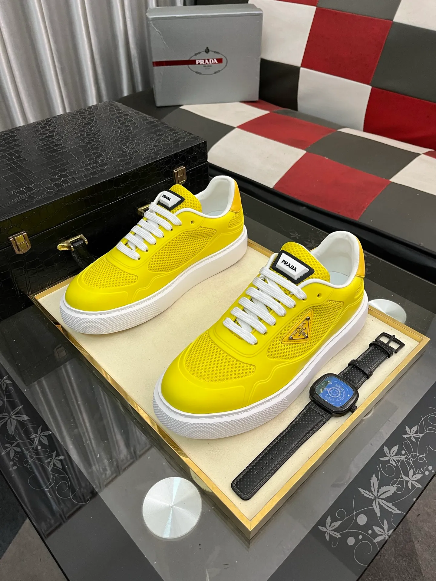 Men's shoes 💰580⌚️⌚️【PRADA】Prada - high-end quality original order 🔍🔍🔍 casual sports shoes - upper: imported 🔝 Napa calfskin, pebbled calfskin, branded glue hollow mesh canvas, shoe body sewn with branded metal fasteners - lining: water-dyed cowhide - outsole: ultra-light TPU foam rubber; two-color molded outsole -Ultra-high quality control, fine workmanship, highlighting (high-end, nobility, class) -Size: 38-445️⃣colors available